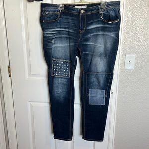 Cato Super cute and flattering denim jeans distressed size 16W  patchwork